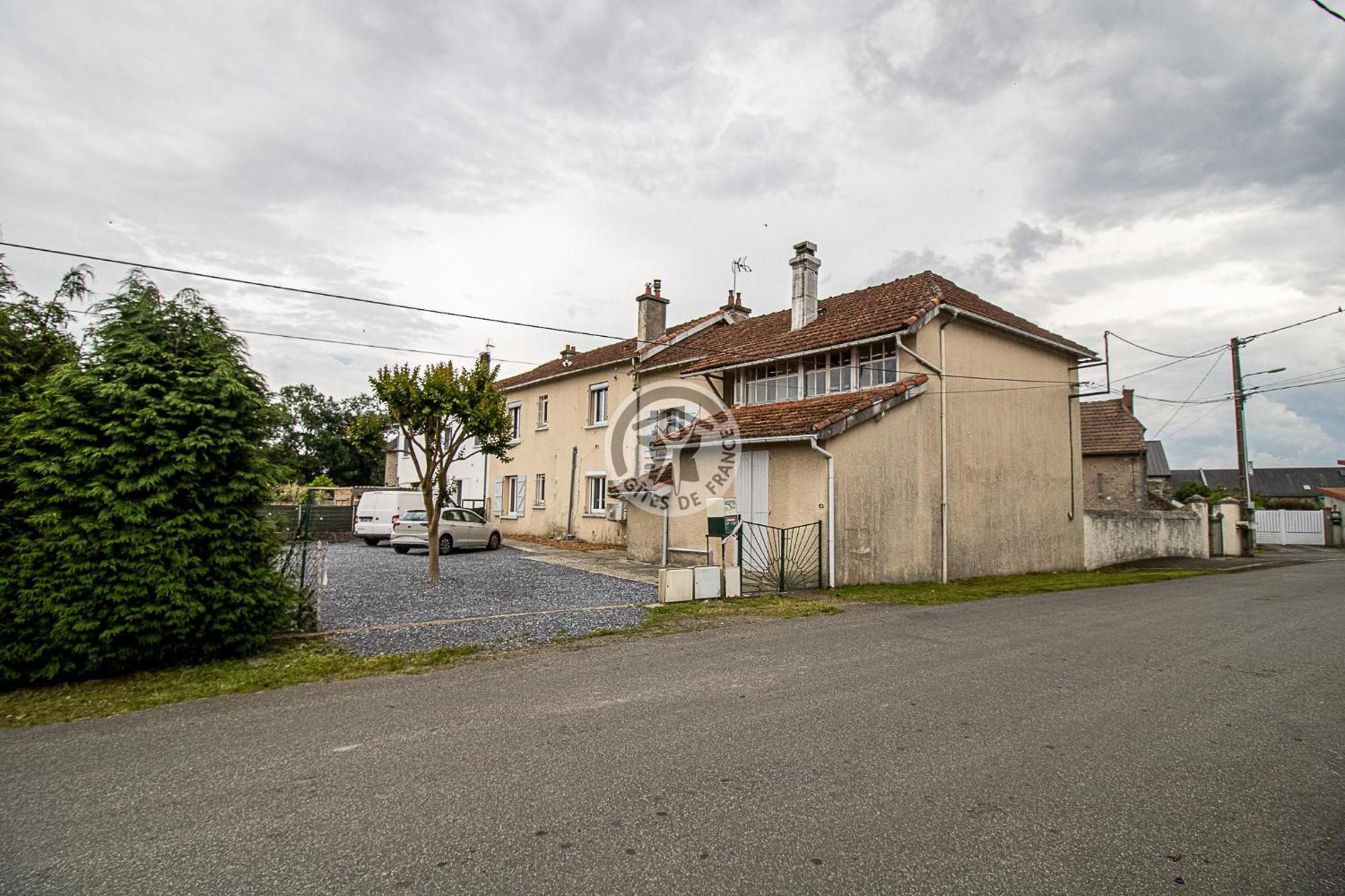 Location Appartement Des Pyrenees Borderes-sur-l'Echez Værelse billede