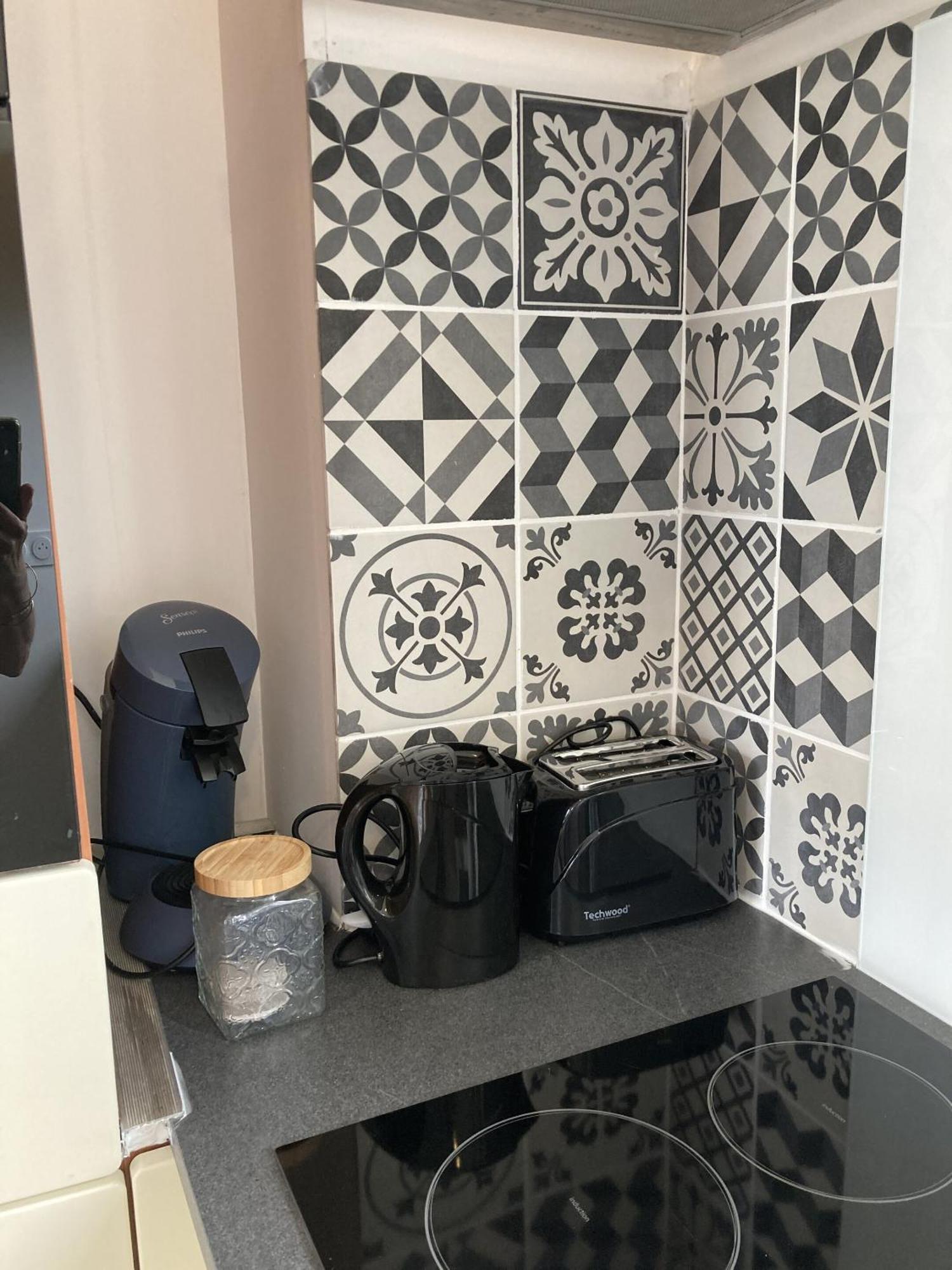Location Appartement Des Pyrenees Borderes-sur-l'Echez Værelse billede